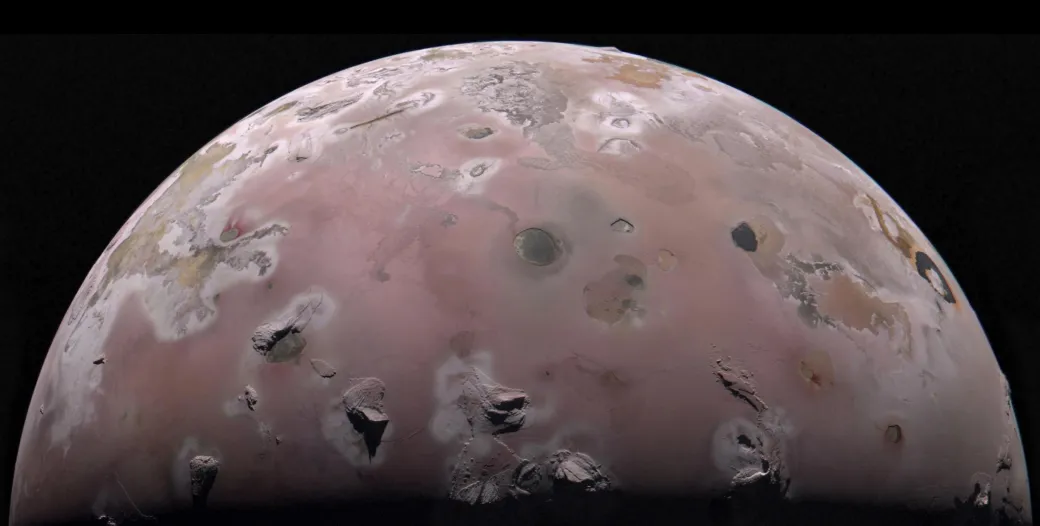 Juno Captures North Polar Region of Io