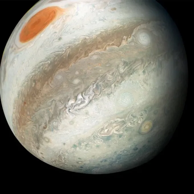 This new perspective of Jupiter from the south makes the Great Red Spot appear as though it is in northern territory. This view is unique to Juno. NASA/JPL-Caltech/SwRI/MSSS/Gerald Eichstäd/Seán Doran © CC NC SA